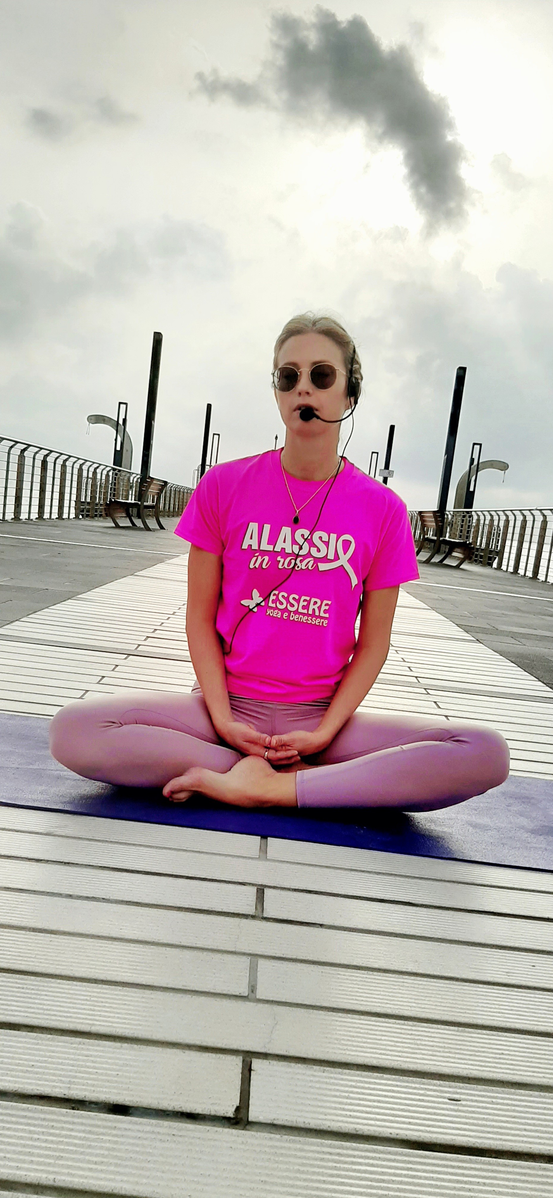 yoga-rosa-alassio-molo-gratuito-free-essere-benessere-lucia-ragazzi-esperienz-wellness-wellbeing-citta-salute-donne-prevenzione-airc-tumori-libertas-anas-liguria