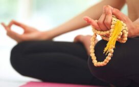 alassio-workshop-mantra-canto-vedic-lucia-ragazzi-essere-yoga-benessere-salute-wellness-wellbeing-free-lucia-vimercati-meditazione-sanscrito-8